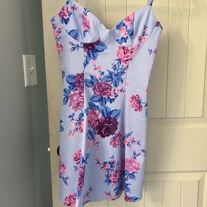 Zara SPRING 2022 Brand New Floral Dress with tag